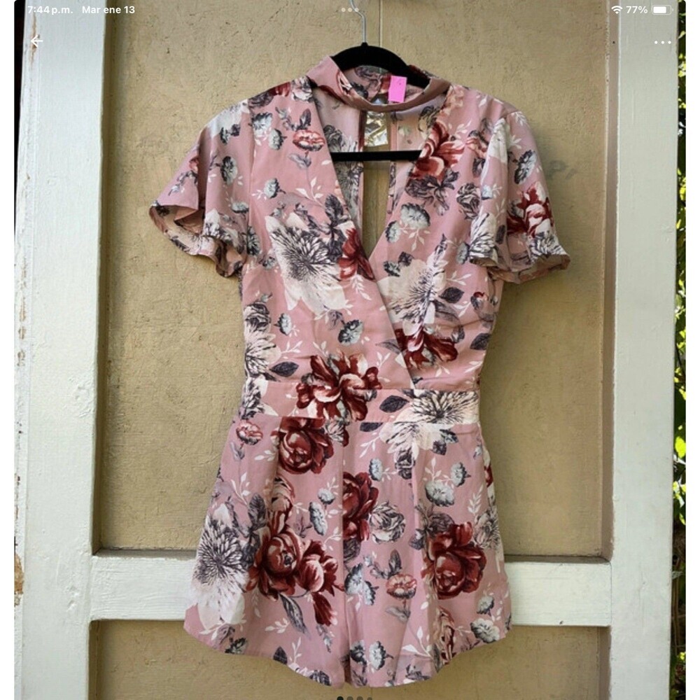 ILLA ILLA NWT Boho Tropical Pink Tie Back Smocked Cutout Romper Size L